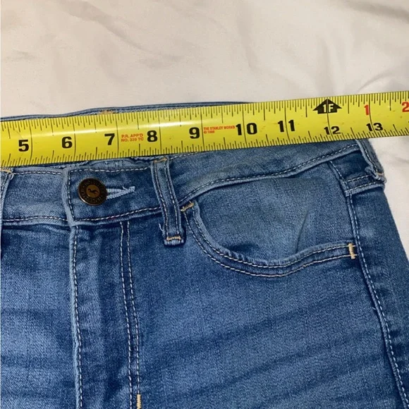 Hollister Women's Light Blue Skinny Jeans - Picture 4 of 6